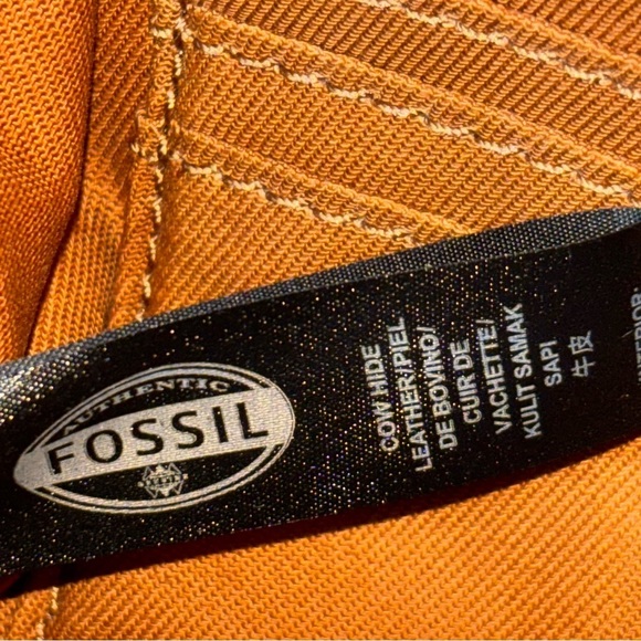 🔥SALE FOSSIL Monica Genuine Leather Turn-lock 
Crossbody - Picture 4 of 10